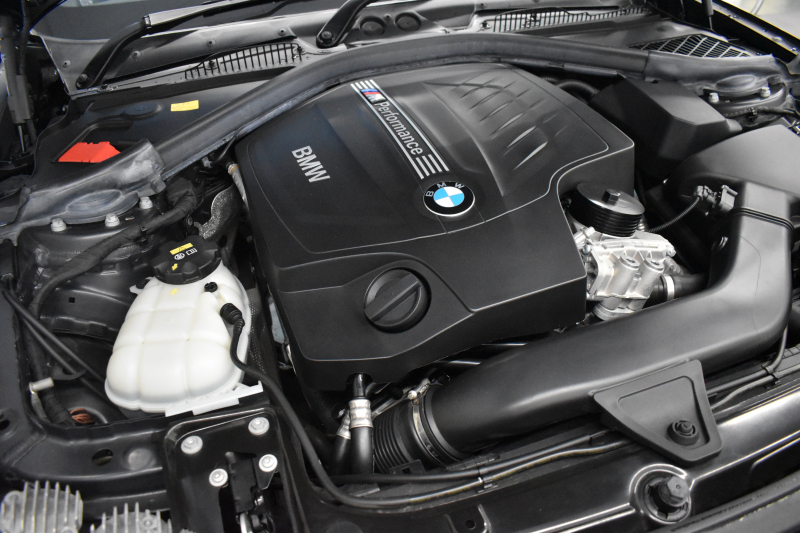 BMW 2シリーズ M235i 6速MT 直6ﾀｰﾎﾞ 326馬力  ｱﾗｺﾞｽﾀ車高調 Bｶﾒﾗ 18AW ｸﾙｺﾝ  ﾀｯﾁﾊﾟｯﾄﾞ式iﾄﾞﾗｲﾌﾞHDDﾅﾋﾞ 大型ﾌﾞﾚｰｷｼｽﾃﾑ 車線逸脱&歩行者警告 衝突軽減ﾌﾞﾚｰｷ ﾊﾟﾄﾞﾙｼﾌﾄ ｽﾏｰﾄｷｰ LEDﾘﾝｸﾞ付ｷｾﾉﾝ 2年保証