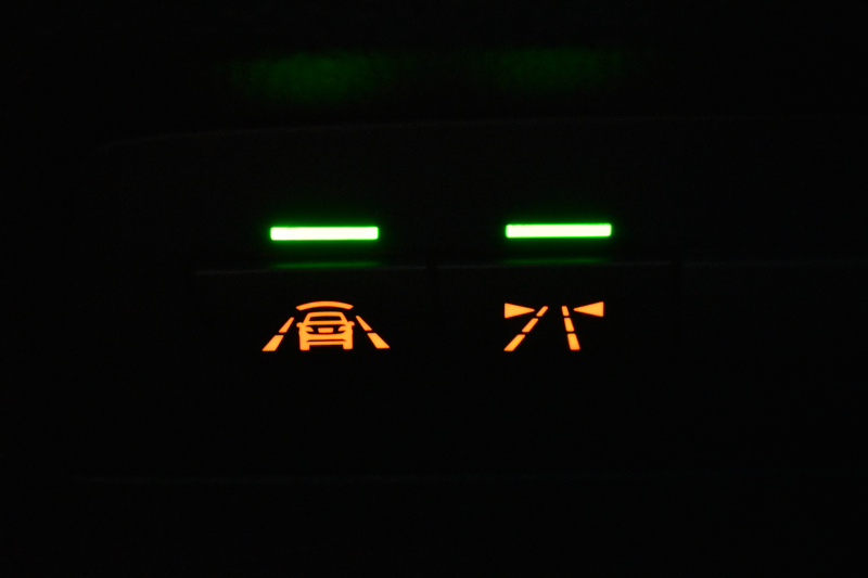 BMW Mシリーズ M2 6速MT LCI後期 ﾋｰﾀｰ付黒革 ｱﾀﾞﾌﾟﾃｨﾌﾞﾍｷｻｺﾞﾅﾙLEDﾍｯﾄﾞﾗｲﾄ&ﾃｰﾙ ﾀｯﾁﾊﾟﾈﾙHDDﾅﾋﾞBｶﾒﾗ 19AW 車線逸脱&歩行者警告 衝突軽減ﾌﾞﾚｰｷ ｶｰﾎﾞﾝｲﾝﾃﾘｱ ｽﾏｰﾄｷｰ 2年保証