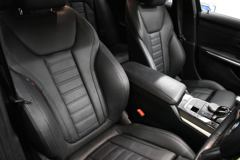 BMW 3シリーズ 320i Mｽﾎﾟｰﾂ G20型 ｺﾝﾌｫｰﾄP ﾋｰﾀｰ付黒革 ｵﾌﾟｼｮﾝ19AW ﾀｯﾁﾊﾟﾈﾙﾅﾋﾞBｶﾒﾗ ｱｯﾌﾟﾙｶｰﾌﾟﾚｲ  追従ACC LEDﾍｯﾄﾞﾗｲﾄ 電動ﾄﾗﾝｸ 側面衝突&車線変更&逸脱&歩行者警告 液晶ﾒｰﾀｰ 後退ｱｼｽﾄ Pｱｼｽﾄ ｱｸﾃｨﾌﾞPDC緊急ﾌﾞﾚｰｷ  2年保証