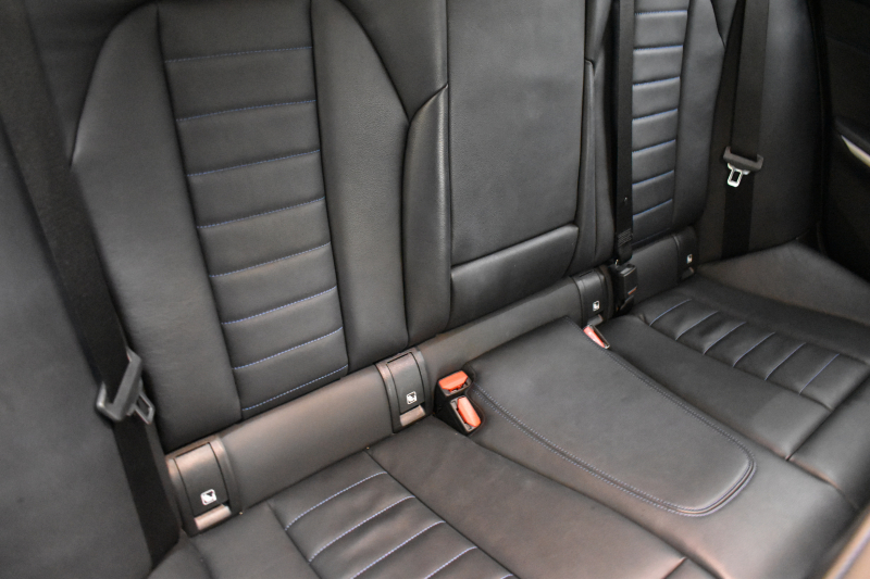 BMW 3シリーズ 320i Mｽﾎﾟｰﾂ G20型 ｺﾝﾌｫｰﾄP ﾋｰﾀｰ付黒革 ｵﾌﾟｼｮﾝ19AW ﾀｯﾁﾊﾟﾈﾙﾅﾋﾞBｶﾒﾗ ｱｯﾌﾟﾙｶｰﾌﾟﾚｲ  追従ACC LEDﾍｯﾄﾞﾗｲﾄ 電動ﾄﾗﾝｸ 側面衝突&車線変更&逸脱&歩行者警告 液晶ﾒｰﾀｰ 後退ｱｼｽﾄ Pｱｼｽﾄ ｱｸﾃｨﾌﾞPDC緊急ﾌﾞﾚｰｷ  2年保証