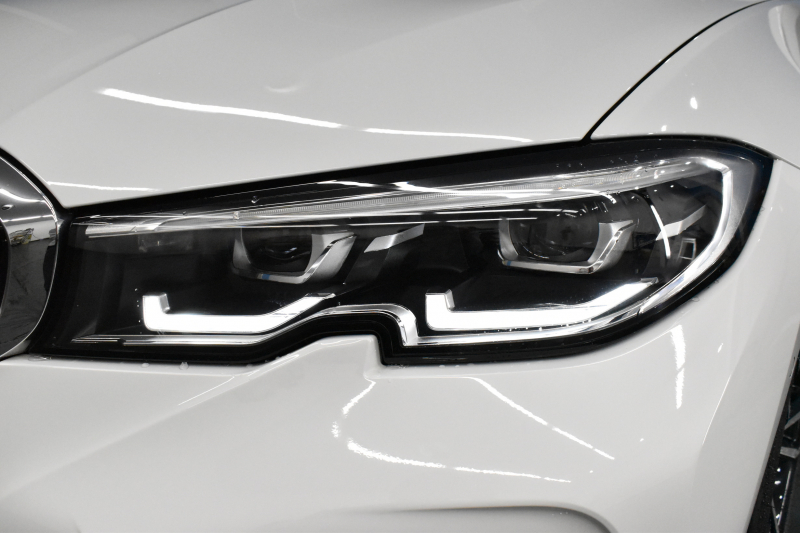 BMW 3シリーズ 320i Mｽﾎﾟｰﾂ G20型 ｺﾝﾌｫｰﾄP ﾋｰﾀｰ付黒革 ｵﾌﾟｼｮﾝ19AW ﾀｯﾁﾊﾟﾈﾙﾅﾋﾞBｶﾒﾗ ｱｯﾌﾟﾙｶｰﾌﾟﾚｲ  追従ACC LEDﾍｯﾄﾞﾗｲﾄ 電動ﾄﾗﾝｸ 側面衝突&車線変更&逸脱&歩行者警告 液晶ﾒｰﾀｰ 後退ｱｼｽﾄ Pｱｼｽﾄ ｱｸﾃｨﾌﾞPDC緊急ﾌﾞﾚｰｷ  2年保証