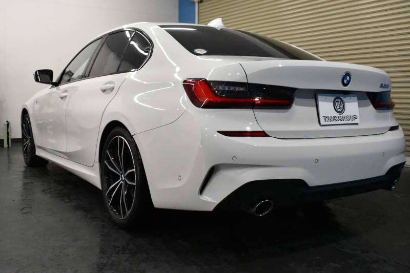 BMW 3シリーズ 320i Mｽﾎﾟｰﾂ G20型 ｺﾝﾌｫｰﾄP ﾋｰﾀｰ付黒革 ｵﾌﾟｼｮﾝ19AW ﾀｯﾁﾊﾟﾈﾙﾅﾋﾞBｶﾒﾗ ｱｯﾌﾟﾙｶｰﾌﾟﾚｲ  追従ACC LEDﾍｯﾄﾞﾗｲﾄ 電動ﾄﾗﾝｸ 側面衝突&車線変更&逸脱&歩行者警告 液晶ﾒｰﾀｰ 後退ｱｼｽﾄ Pｱｼｽﾄ ｱｸﾃｨﾌﾞPDC緊急ﾌﾞﾚｰｷ  2年保証