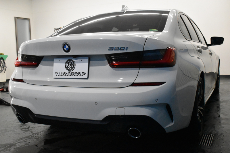 BMW 3シリーズ 320i Mｽﾎﾟｰﾂ G20型 ｺﾝﾌｫｰﾄP ﾋｰﾀｰ付黒革 ｵﾌﾟｼｮﾝ19AW ﾀｯﾁﾊﾟﾈﾙﾅﾋﾞBｶﾒﾗ ｱｯﾌﾟﾙｶｰﾌﾟﾚｲ  追従ACC LEDﾍｯﾄﾞﾗｲﾄ 電動ﾄﾗﾝｸ 側面衝突&車線変更&逸脱&歩行者警告 液晶ﾒｰﾀｰ 後退ｱｼｽﾄ Pｱｼｽﾄ ｱｸﾃｨﾌﾞPDC緊急ﾌﾞﾚｰｷ  2年保証