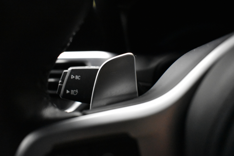 BMW 3シリーズ 320i Mｽﾎﾟｰﾂ G20型 ｺﾝﾌｫｰﾄP ﾋｰﾀｰ付黒革 ｵﾌﾟｼｮﾝ19AW ﾀｯﾁﾊﾟﾈﾙﾅﾋﾞBｶﾒﾗ ｱｯﾌﾟﾙｶｰﾌﾟﾚｲ  追従ACC LEDﾍｯﾄﾞﾗｲﾄ 電動ﾄﾗﾝｸ 側面衝突&車線変更&逸脱&歩行者警告 液晶ﾒｰﾀｰ 後退ｱｼｽﾄ Pｱｼｽﾄ ｱｸﾃｨﾌﾞPDC緊急ﾌﾞﾚｰｷ  2年保証