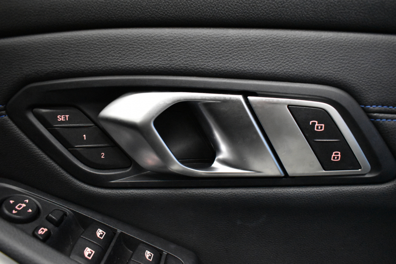 BMW 3シリーズ 320i Mｽﾎﾟｰﾂ G20型 ｺﾝﾌｫｰﾄP ﾋｰﾀｰ付黒革 ｵﾌﾟｼｮﾝ19AW ﾀｯﾁﾊﾟﾈﾙﾅﾋﾞBｶﾒﾗ ｱｯﾌﾟﾙｶｰﾌﾟﾚｲ  追従ACC LEDﾍｯﾄﾞﾗｲﾄ 電動ﾄﾗﾝｸ 側面衝突&車線変更&逸脱&歩行者警告 液晶ﾒｰﾀｰ 後退ｱｼｽﾄ Pｱｼｽﾄ ｱｸﾃｨﾌﾞPDC緊急ﾌﾞﾚｰｷ  2年保証