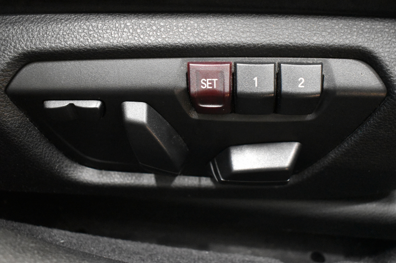 BMW 3シリーズ 320i ｸﾞﾗﾝﾂｰﾘｽﾓ Mｽﾎﾟｰﾂ 追従ACC ﾌﾙｾｸﾞTV  車線逸脱&歩行者警告 衝突軽減B 電動Rｹﾞｰﾄ 電格Rｳｲﾝｸﾞ ﾊﾟﾄﾞﾙｼﾌﾄ ｱﾙｶﾝﾀｰﾗ電動ｽﾎﾟｰﾂｼｰﾄ 18AW ﾀｯﾁﾊﾟｯﾄﾞﾅﾋﾞBｶﾒﾗ iｽﾄｯﾌﾟ ｽﾏｰﾄｷｰ2年保証