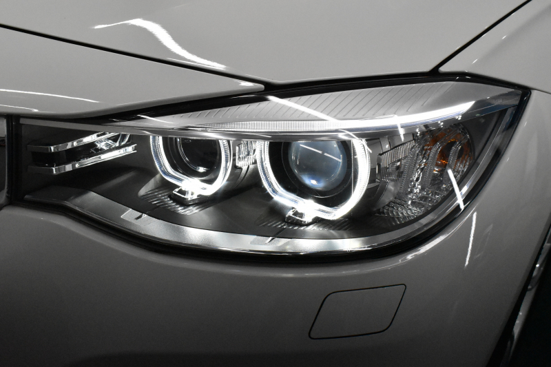 BMW 3シリーズ 320i ｸﾞﾗﾝﾂｰﾘｽﾓ Mｽﾎﾟｰﾂ 追従ACC ﾌﾙｾｸﾞTV  車線逸脱&歩行者警告 衝突軽減B 電動Rｹﾞｰﾄ 電格Rｳｲﾝｸﾞ ﾊﾟﾄﾞﾙｼﾌﾄ ｱﾙｶﾝﾀｰﾗ電動ｽﾎﾟｰﾂｼｰﾄ 18AW ﾀｯﾁﾊﾟｯﾄﾞﾅﾋﾞBｶﾒﾗ iｽﾄｯﾌﾟ ｽﾏｰﾄｷｰ2年保証