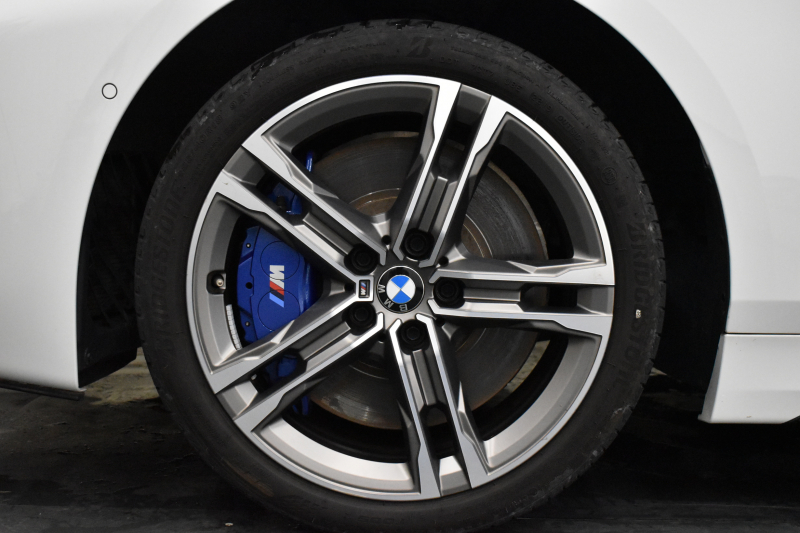 BMW 1シリーズ M135i xDrive ﾌﾙﾀｲﾑ4WD ﾃﾞﾋﾞｭｰP ｺﾝﾌｫｰﾄP ﾅﾋﾞｹﾞｰｼｮﾝP 可変ｻｽﾍﾟﾝｼｮﾝ Mｽﾎﾟｰﾂﾌﾞﾚｰｷ ACC Pｱｼｽﾄ BMWﾗｲﾌﾞｺｯｸﾋﾟｯﾄ ﾋｰﾀｰ付ｱﾙｶﾝﾀｰﾗｺﾝﾋﾞｽﾎﾟｰﾂｼｰﾄ 18AW ﾀｯﾁﾊﾟﾈﾙﾅﾋﾞ ｱｯﾌﾟﾙｶｰﾌﾟﾚｲ LEDﾍｯﾄﾞﾗｲﾄ 電動ﾘｱｹﾞｰﾄ 2年保証