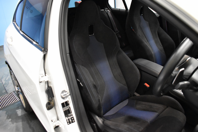 BMW 1シリーズ M135i xDrive ﾌﾙﾀｲﾑ4WD ﾃﾞﾋﾞｭｰP ｺﾝﾌｫｰﾄP ﾅﾋﾞｹﾞｰｼｮﾝP 可変ｻｽﾍﾟﾝｼｮﾝ Mｽﾎﾟｰﾂﾌﾞﾚｰｷ ACC Pｱｼｽﾄ BMWﾗｲﾌﾞｺｯｸﾋﾟｯﾄ ﾋｰﾀｰ付ｱﾙｶﾝﾀｰﾗｺﾝﾋﾞｽﾎﾟｰﾂｼｰﾄ ﾀｯﾁﾊﾟﾈﾙﾅﾋﾞ ｱｯﾌﾟﾙｶｰﾌﾟﾚｲ ﾍｷｻｺﾞﾅﾙLEDﾍｯﾄﾞﾗｲﾄ  2年保証