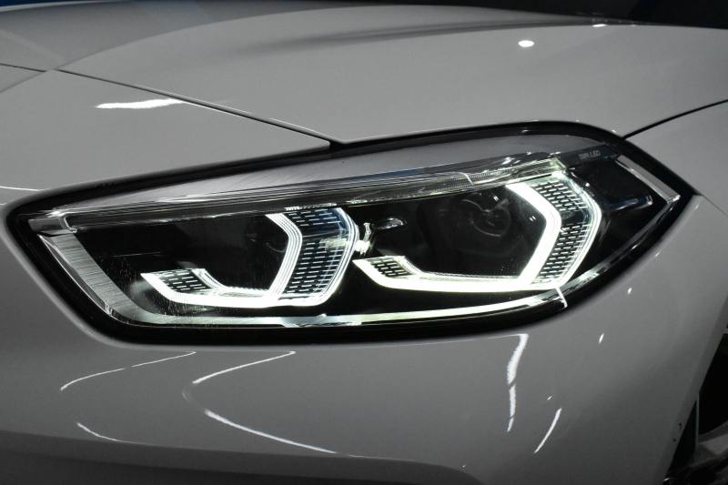 BMW 1シリーズ M135i xDrive ﾌﾙﾀｲﾑ4WD ﾃﾞﾋﾞｭｰP ｺﾝﾌｫｰﾄP ﾅﾋﾞｹﾞｰｼｮﾝP 可変ｻｽﾍﾟﾝｼｮﾝ Mｽﾎﾟｰﾂﾌﾞﾚｰｷ ACC Pｱｼｽﾄ BMWﾗｲﾌﾞｺｯｸﾋﾟｯﾄ ﾋｰﾀｰ付ｱﾙｶﾝﾀｰﾗｺﾝﾋﾞｽﾎﾟｰﾂｼｰﾄ ﾀｯﾁﾊﾟﾈﾙﾅﾋﾞ ｱｯﾌﾟﾙｶｰﾌﾟﾚｲ ﾍｷｻｺﾞﾅﾙLEDﾍｯﾄﾞﾗｲﾄ  2年保証