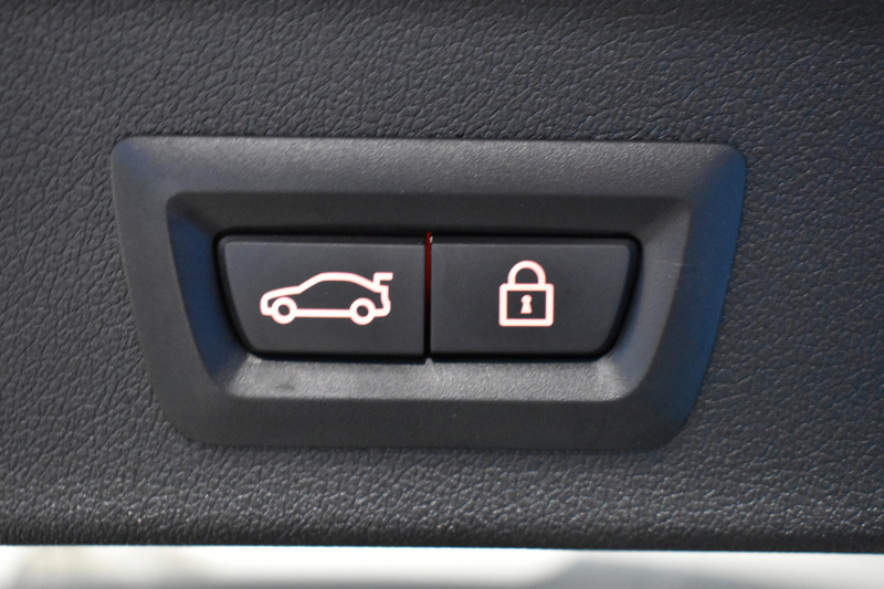 BMW 1シリーズ M135i xDrive ﾌﾙﾀｲﾑ4WD ﾃﾞﾋﾞｭｰP ｺﾝﾌｫｰﾄP ﾅﾋﾞｹﾞｰｼｮﾝP 可変ｻｽﾍﾟﾝｼｮﾝ Mｽﾎﾟｰﾂﾌﾞﾚｰｷ ACC Pｱｼｽﾄ BMWﾗｲﾌﾞｺｯｸﾋﾟｯﾄ ﾋｰﾀｰ付ｱﾙｶﾝﾀｰﾗｺﾝﾋﾞｽﾎﾟｰﾂｼｰﾄ ﾀｯﾁﾊﾟﾈﾙﾅﾋﾞ ｱｯﾌﾟﾙｶｰﾌﾟﾚｲ ﾍｷｻｺﾞﾅﾙLEDﾍｯﾄﾞﾗｲﾄ  2年保証