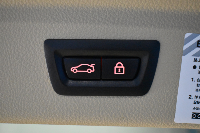 BMW 3シリーズ 320i ｸﾞﾗﾝﾂｰﾘｽﾓ ﾗｸﾞｼﾞｭｱﾘｰ  追従ACC ﾋｰﾀｰ付ﾍﾞｰｼﾞｭ革 車線逸脱&歩行者警告 衝突軽減B 電動Rｹﾞｰﾄ 電格Rｽﾎﾟｲﾗｰ ﾀｯﾁﾊﾟｯﾄﾞHDDﾅﾋﾞ Bｶﾒﾗ ﾘｱPDC ﾘﾝｸﾞ付ｷｾﾉﾝ ｽﾏｰﾄｷｰ iｽﾄｯﾌﾟ 2年保証