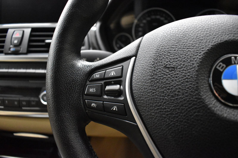 BMW 3シリーズ 320i ｸﾞﾗﾝﾂｰﾘｽﾓ ﾗｸﾞｼﾞｭｱﾘｰ  追従ACC ﾋｰﾀｰ付ﾍﾞｰｼﾞｭ革 車線逸脱&歩行者警告 衝突軽減B 電動Rｹﾞｰﾄ 電格Rｽﾎﾟｲﾗｰ ﾀｯﾁﾊﾟｯﾄﾞHDDﾅﾋﾞ Bｶﾒﾗ ﾘｱPDC ﾘﾝｸﾞ付ｷｾﾉﾝ ｽﾏｰﾄｷｰ iｽﾄｯﾌﾟ 2年保証