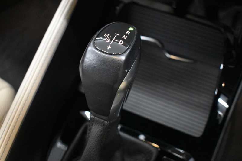 BMW X1 Xdrive18d Xﾗｲﾝ 4WD ﾊｲﾗｲﾝ&ｺﾝﾌｫｰﾄP ｱﾄﾞﾊﾞﾝｽﾄﾞｱｸﾃｨﾌﾞｾｰﾌﾃｨP 追従ACC HUD ﾋｰﾀｰ付電動ｵｲｽﾀｰ革 LEDﾍｯﾄﾞﾗｲﾄ 衝突軽減ﾌﾞﾚｰｷ 車線逸脱&歩行者警告 ﾀｯﾁﾊﾟﾈﾙiﾄﾞﾗｲﾌﾞﾅﾋﾞBｶﾒﾗ Pｱｼｽﾄ 前後PDC 電動ﾄﾗﾝｸ  ｽﾏｰﾄｷｰ 2年保証