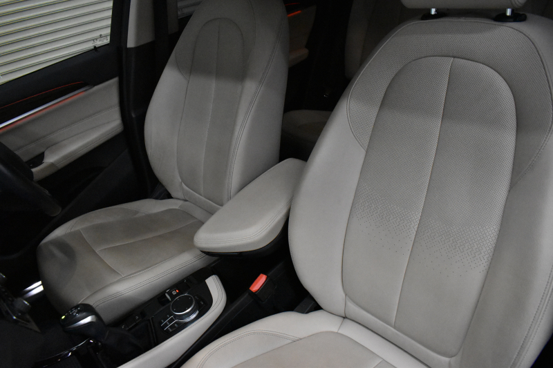 BMW X1 Xdrive18d Xﾗｲﾝ 4WD ﾊｲﾗｲﾝ&ｺﾝﾌｫｰﾄP ｱﾄﾞﾊﾞﾝｽﾄﾞｱｸﾃｨﾌﾞｾｰﾌﾃｨP 追従ACC HUD ﾋｰﾀｰ付電動ｵｲｽﾀｰ革 LEDﾍｯﾄﾞﾗｲﾄ 衝突軽減ﾌﾞﾚｰｷ 車線逸脱&歩行者警告 ﾀｯﾁﾊﾟﾈﾙiﾄﾞﾗｲﾌﾞﾅﾋﾞBｶﾒﾗ Pｱｼｽﾄ 前後PDC 電動ﾄﾗﾝｸ  ｽﾏｰﾄｷｰ 2年保証