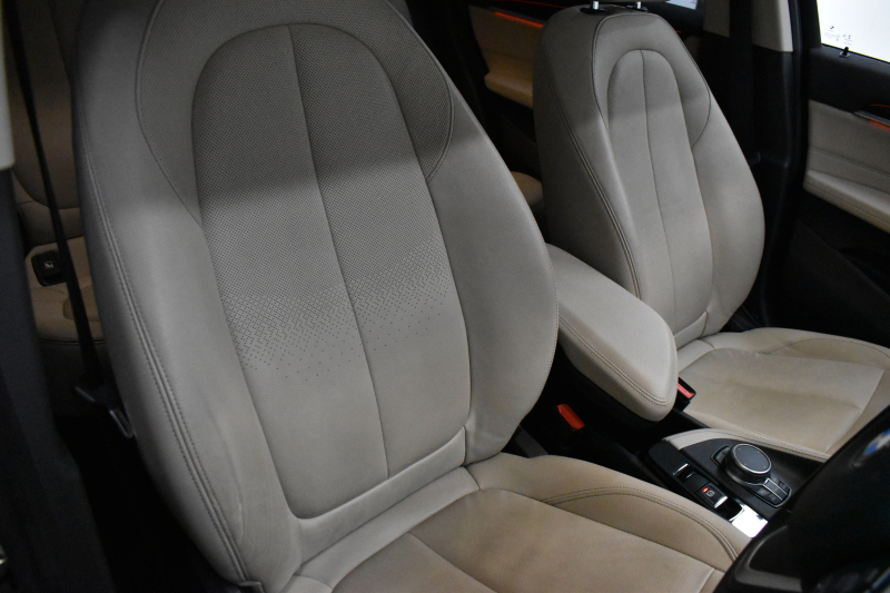 BMW X1 Xdrive18d Xﾗｲﾝ 4WD ﾊｲﾗｲﾝ&ｺﾝﾌｫｰﾄP ｱﾄﾞﾊﾞﾝｽﾄﾞｱｸﾃｨﾌﾞｾｰﾌﾃｨP 追従ACC HUD ﾋｰﾀｰ付電動ｵｲｽﾀｰ革 LEDﾍｯﾄﾞﾗｲﾄ 衝突軽減ﾌﾞﾚｰｷ 車線逸脱&歩行者警告 ﾀｯﾁﾊﾟﾈﾙiﾄﾞﾗｲﾌﾞﾅﾋﾞBｶﾒﾗ Pｱｼｽﾄ 前後PDC 電動ﾄﾗﾝｸ  ｽﾏｰﾄｷｰ 2年保証