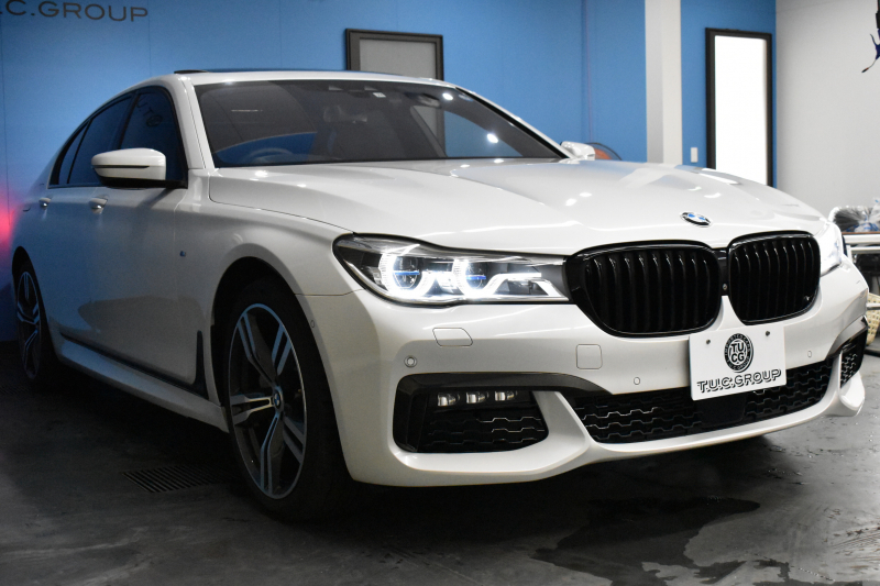 BMW 7シリーズ 740d XﾄﾞﾗｲﾌﾞMｽﾎﾟｰﾂ  4WD ｻﾝﾙｰﾌ ﾚｰｻﾞｰLED Fﾏｯｻｰｼﾞ&ﾍﾞﾝﾁﾚｰｼｮﾝ全席ﾋｰﾀｰ付黒革 ACC HUD ﾊｰﾏﾝｶｰﾄﾞﾝ ｼﾞｪｽﾁｬｰｺﾝﾄﾛｰﾙ ﾀｯﾁﾊﾟﾈﾙ対応HDDﾅﾋﾞ3Dﾋﾞｭｰ 車線変更&逸脱警告 液晶ﾒｰﾀｰ 電動ﾄﾗﾝｸ 20AW 2年保証
