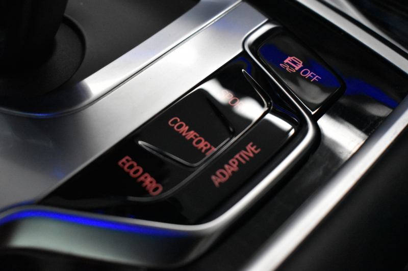 BMW 7シリーズ 740d XﾄﾞﾗｲﾌﾞMｽﾎﾟｰﾂ  4WD ｻﾝﾙｰﾌ ﾚｰｻﾞｰLED Fﾏｯｻｰｼﾞ&ﾍﾞﾝﾁﾚｰｼｮﾝ全席ﾋｰﾀｰ付黒革 ACC HUD ﾊｰﾏﾝｶｰﾄﾞﾝ ｼﾞｪｽﾁｬｰｺﾝﾄﾛｰﾙ ﾀｯﾁﾊﾟﾈﾙ対応HDDﾅﾋﾞ3Dﾋﾞｭｰ 車線変更&逸脱警告 液晶ﾒｰﾀｰ 電動ﾄﾗﾝｸ 20AW 2年保証