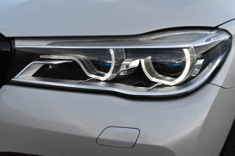 BMW 7シリーズ 740d XﾄﾞﾗｲﾌﾞMｽﾎﾟｰﾂ  4WD ｻﾝﾙｰﾌ ﾚｰｻﾞｰLED Fﾏｯｻｰｼﾞ&ﾍﾞﾝﾁﾚｰｼｮﾝ全席ﾋｰﾀｰ付黒革 ACC HUD ﾊｰﾏﾝｶｰﾄﾞﾝ ｼﾞｪｽﾁｬｰｺﾝﾄﾛｰﾙ ﾀｯﾁﾊﾟﾈﾙ対応HDDﾅﾋﾞ3Dﾋﾞｭｰ 車線変更&逸脱警告 液晶ﾒｰﾀｰ 電動ﾄﾗﾝｸ 20AW 2年保証