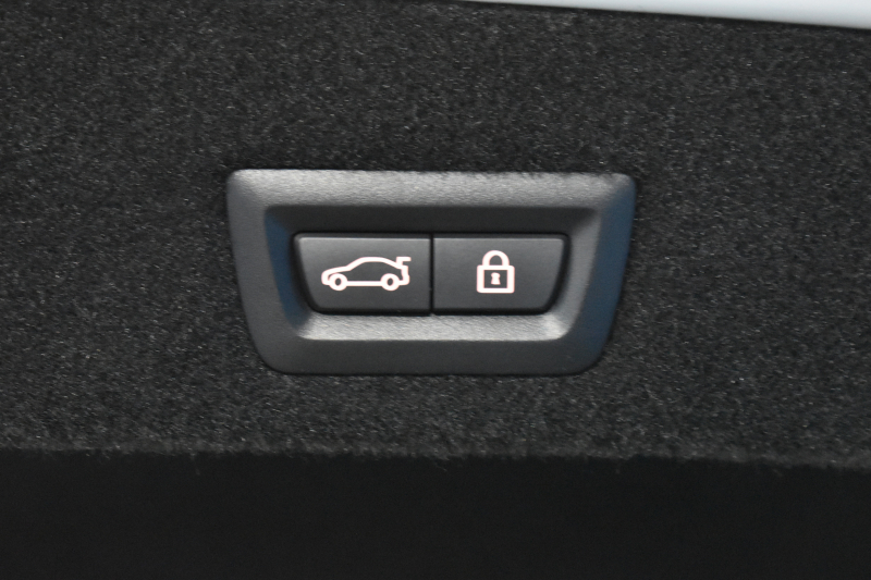 BMW 7シリーズ 740d XﾄﾞﾗｲﾌﾞMｽﾎﾟｰﾂ  4WD ｻﾝﾙｰﾌ ﾚｰｻﾞｰLED Fﾏｯｻｰｼﾞ&ﾍﾞﾝﾁﾚｰｼｮﾝ全席ﾋｰﾀｰ付黒革 ACC HUD ﾊｰﾏﾝｶｰﾄﾞﾝ ｼﾞｪｽﾁｬｰｺﾝﾄﾛｰﾙ ﾀｯﾁﾊﾟﾈﾙ対応HDDﾅﾋﾞ3Dﾋﾞｭｰ 車線変更&逸脱警告 液晶ﾒｰﾀｰ 電動ﾄﾗﾝｸ 20AW 2年保証