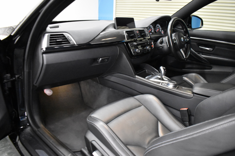 BMW Mシリーズ M4ｸｰﾍﾟ後期 MDCT ｱﾀﾞﾌﾟﾃｨﾌﾞMｻｽ ｱﾀﾞﾌﾟﾃｨﾌﾞﾍｷｻｺﾞﾅﾙLEDﾍｯﾄﾞﾗｲﾄ ﾋｰﾀｰ付黒革 ｶｰﾎﾞﾝﾙｰﾌ&ｲﾝﾃﾘｱ ﾀｯﾁﾊﾟﾈﾙﾅﾋﾞﾌﾙｾｸﾞBｶﾒﾗ前後PDC HUD 7速DCT ｵﾌﾟｼｮﾝ19AW 衝突軽減ﾌﾞﾚｰｷ 車線変更&車線逸脱&歩行者警告 2年保証