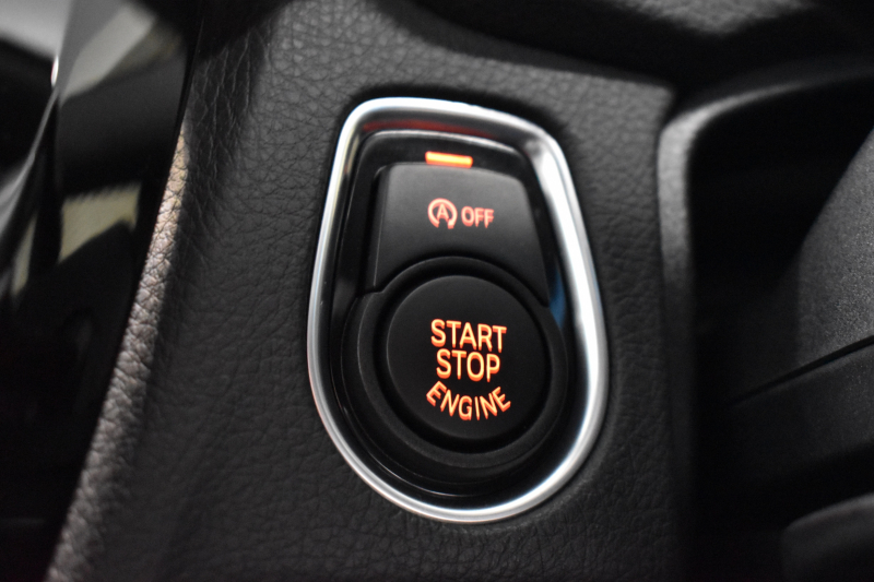 BMW Mシリーズ M4ｸｰﾍﾟ後期 MDCT ｱﾀﾞﾌﾟﾃｨﾌﾞMｻｽ ｱﾀﾞﾌﾟﾃｨﾌﾞﾍｷｻｺﾞﾅﾙLEDﾍｯﾄﾞﾗｲﾄ ﾋｰﾀｰ付黒革 ｶｰﾎﾞﾝﾙｰﾌ&ｲﾝﾃﾘｱ ﾀｯﾁﾊﾟﾈﾙﾅﾋﾞﾌﾙｾｸﾞBｶﾒﾗ前後PDC HUD 7速DCT ｵﾌﾟｼｮﾝ19AW 衝突軽減ﾌﾞﾚｰｷ 車線変更&車線逸脱&歩行者警告 2年保証