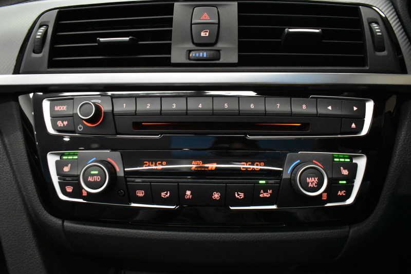 BMW 4シリーズ 440i ｶﾌﾞﾘｵﾚ Mｽﾎﾟｰﾂ LCI後期 ﾍｷｻｺﾞﾅﾙLEDﾍｯﾄﾞﾗｲﾄ 追従ACC HUD TOPﾋﾞｭｰ Pｱｼｽﾄ 直6ﾀｰﾎﾞ ﾋｰﾀｰ付黒革 液晶ﾒｰﾀｰ harman/kardon 車線変更&逸脱&歩行者&衝突警告 衝突軽減B 19AW ﾀｯﾁﾊﾟﾈﾙﾅﾋﾞBｶﾒﾗ 2年保証