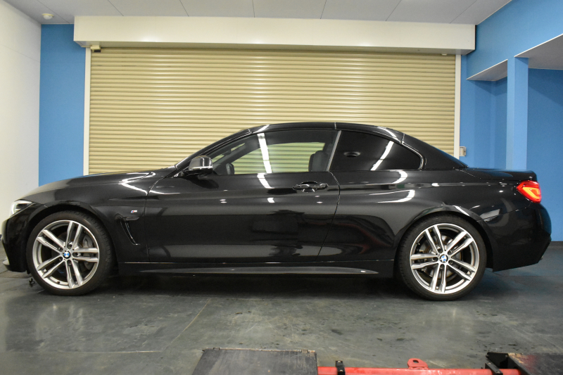 BMW 4シリーズ 440i ｶﾌﾞﾘｵﾚ Mｽﾎﾟｰﾂ LCI後期 ﾍｷｻｺﾞﾅﾙLEDﾍｯﾄﾞﾗｲﾄ 追従ACC HUD TOPﾋﾞｭｰ Pｱｼｽﾄ 直6ﾀｰﾎﾞ ﾋｰﾀｰ付黒革 液晶ﾒｰﾀｰ harman/kardon 車線変更&逸脱&歩行者&衝突警告 衝突軽減B 19AW ﾀｯﾁﾊﾟﾈﾙﾅﾋﾞBｶﾒﾗ 2年保証