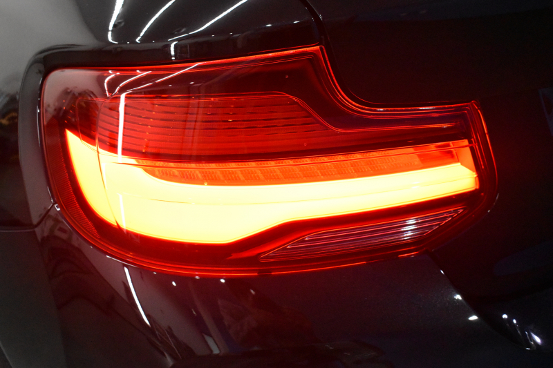 BMW Mシリーズ M2 ｺﾝﾍﾟﾃｨｼｮﾝ MDCT 7速DCT LCI後期 型式変更後ﾓﾃﾞﾙ KW車高調 MﾊﾟﾌｫｰﾏﾝｽFﾘｯﾌﾟｽﾎﾟｲﾗｰ ﾍｷｻｺﾞﾅﾙLEDﾍｯﾄﾞﾗｲﾄ&ﾃｰﾙ ﾋｰﾀｰ付黒革 ﾀｯﾁﾊﾟﾈﾙHDDﾅﾋﾞBｶﾒﾗ 19AW 車線逸脱&歩行者警告 衝突軽減ﾌﾞﾚｰｷ ｶｰﾎﾞﾝｲﾝﾃﾘｱ Mｼｰﾄﾍﾞﾙﾄ  2年保証