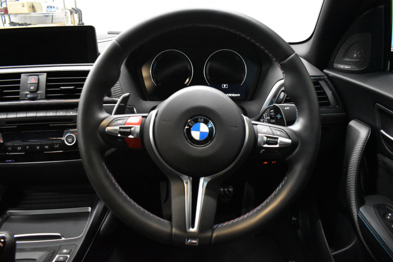 BMW Mシリーズ M2 ｺﾝﾍﾟﾃｨｼｮﾝ MDCT 7速DCT LCI後期 型式変更後ﾓﾃﾞﾙ KW車高調 MﾊﾟﾌｫｰﾏﾝｽFﾘｯﾌﾟｽﾎﾟｲﾗｰ ﾍｷｻｺﾞﾅﾙLEDﾍｯﾄﾞﾗｲﾄ&ﾃｰﾙ ﾋｰﾀｰ付黒革 ﾀｯﾁﾊﾟﾈﾙHDDﾅﾋﾞBｶﾒﾗ 19AW 車線逸脱&歩行者警告 衝突軽減ﾌﾞﾚｰｷ ｶｰﾎﾞﾝｲﾝﾃﾘｱ Mｼｰﾄﾍﾞﾙﾄ  2年保証