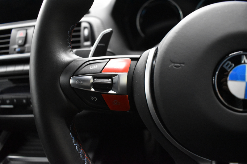 BMW Mシリーズ M2 ｺﾝﾍﾟﾃｨｼｮﾝ MDCT 7速DCT LCI後期 型式変更後ﾓﾃﾞﾙ KW車高調 MﾊﾟﾌｫｰﾏﾝｽFﾘｯﾌﾟｽﾎﾟｲﾗｰ ﾍｷｻｺﾞﾅﾙLEDﾍｯﾄﾞﾗｲﾄ&ﾃｰﾙ ﾋｰﾀｰ付黒革 ﾀｯﾁﾊﾟﾈﾙHDDﾅﾋﾞBｶﾒﾗ 19AW 車線逸脱&歩行者警告 衝突軽減ﾌﾞﾚｰｷ ｶｰﾎﾞﾝｲﾝﾃﾘｱ Mｼｰﾄﾍﾞﾙﾄ  2年保証