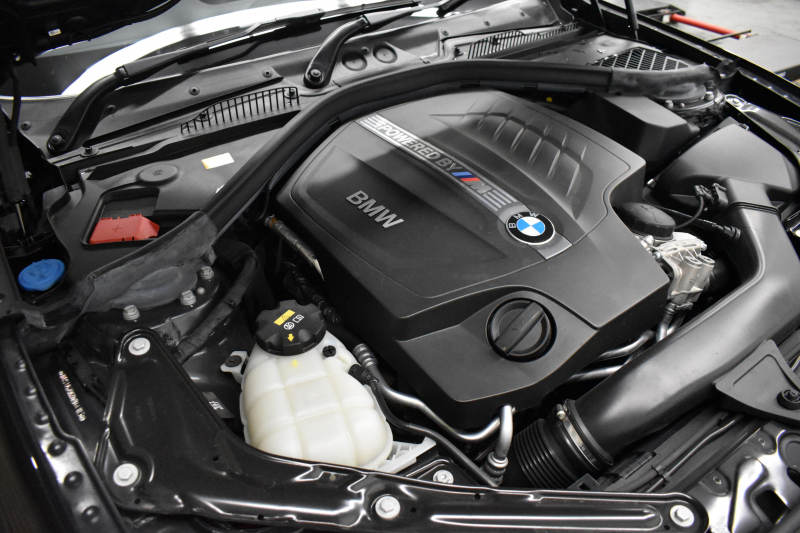 BMW Mシリーズ M2 6速MT LCI後期 ﾋｰﾀｰ付黒革 ｱﾀﾞﾌﾟﾃｨﾌﾞﾍｷｻｺﾞﾅﾙLEDﾍｯﾄﾞﾗｲﾄ&ﾃｰﾙ ﾀｯﾁﾊﾟﾈﾙHDDﾅﾋﾞBｶﾒﾗ 19AW 車線逸脱&歩行者警告 衝突軽減ﾌﾞﾚｰｷ ｶｰﾎﾞﾝｲﾝﾃﾘｱ ｽﾏｰﾄｷｰ 2年保証