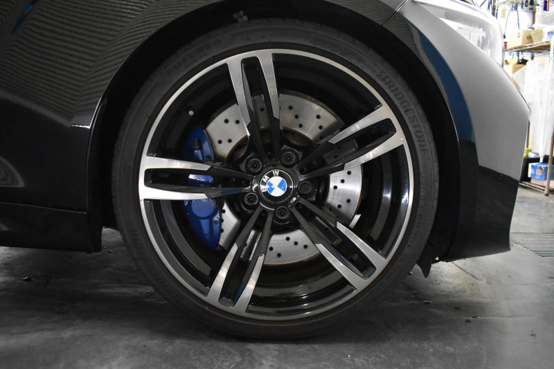 BMW Mシリーズ M2 6速MT LCI後期 ﾋｰﾀｰ付黒革 ｱﾀﾞﾌﾟﾃｨﾌﾞﾍｷｻｺﾞﾅﾙLEDﾍｯﾄﾞﾗｲﾄ&ﾃｰﾙ ﾀｯﾁﾊﾟﾈﾙHDDﾅﾋﾞBｶﾒﾗ 19AW 車線逸脱&歩行者警告 衝突軽減ﾌﾞﾚｰｷ ｶｰﾎﾞﾝｲﾝﾃﾘｱ ｽﾏｰﾄｷｰ 2年保証