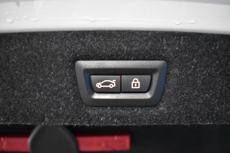 BMW 5シリーズ 540i Xﾄﾞﾗｲﾌﾞ Mｽﾎﾟｰﾂ ｺﾝﾌｫｰﾄ&ｲﾉﾍﾞｰｼｮﾝP ｻﾝﾙｰﾌ Mﾊﾟﾌｫﾏﾝｽﾊﾟｰﾂ多数 4WD G30型 直6ﾀｰﾎﾞ 340馬力 Fﾍﾞﾝﾁﾚｰｼｮﾝ&ﾏｯｻｰｼﾞ付全席ﾋｰﾀｰ付黒革 Mｽﾎﾟｰﾂﾌﾞﾚｰｷ ﾊｰﾏﾝｶｰﾄﾞﾝｻｳﾝﾄﾞ 4ｿﾞｰﾝAC 2年保証