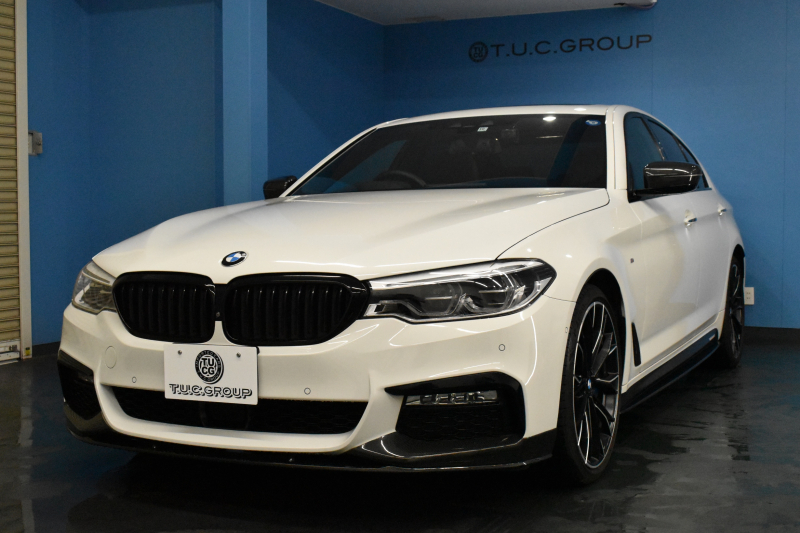 BMW 5シリーズ 540i Xﾄﾞﾗｲﾌﾞ Mｽﾎﾟｰﾂ ｺﾝﾌｫｰﾄ&ｲﾉﾍﾞｰｼｮﾝP ｻﾝﾙｰﾌ Mﾊﾟﾌｫﾏﾝｽﾊﾟｰﾂ多数 4WD G30型 直6ﾀｰﾎﾞ 340馬力 Fﾍﾞﾝﾁﾚｰｼｮﾝ&ﾏｯｻｰｼﾞ付全席ﾋｰﾀｰ付黒革 Mｽﾎﾟｰﾂﾌﾞﾚｰｷ ﾊｰﾏﾝｶｰﾄﾞﾝｻｳﾝﾄﾞ 4ｿﾞｰﾝAC 2年保証