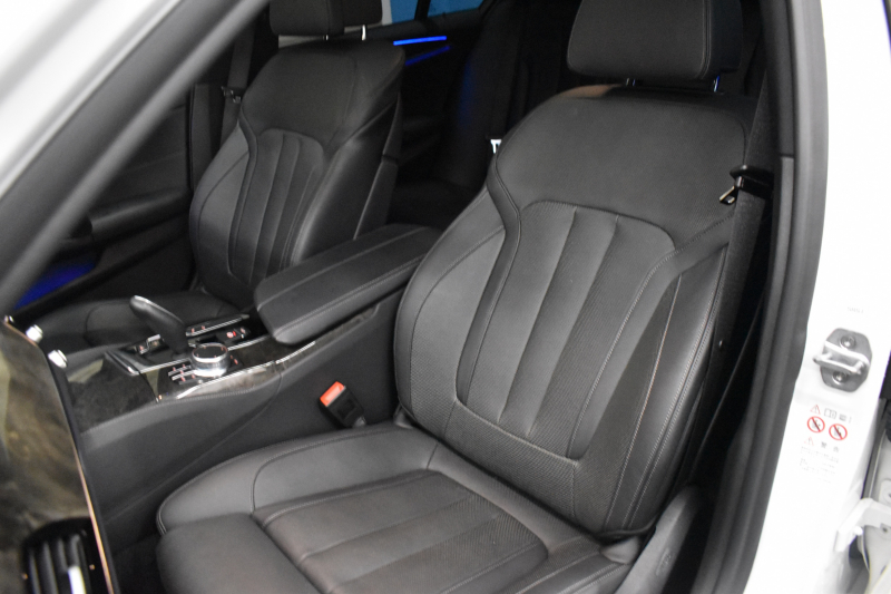 BMW 5シリーズ 540i Xﾄﾞﾗｲﾌﾞ Mｽﾎﾟｰﾂ ｺﾝﾌｫｰﾄ&ｲﾉﾍﾞｰｼｮﾝP ｻﾝﾙｰﾌ Mﾊﾟﾌｫﾏﾝｽﾊﾟｰﾂ多数 4WD G30型 直6ﾀｰﾎﾞ 340馬力 Fﾍﾞﾝﾁﾚｰｼｮﾝ&ﾏｯｻｰｼﾞ付全席ﾋｰﾀｰ付黒革 Mｽﾎﾟｰﾂﾌﾞﾚｰｷ ﾊｰﾏﾝｶｰﾄﾞﾝｻｳﾝﾄﾞ 4ｿﾞｰﾝAC 2年保証