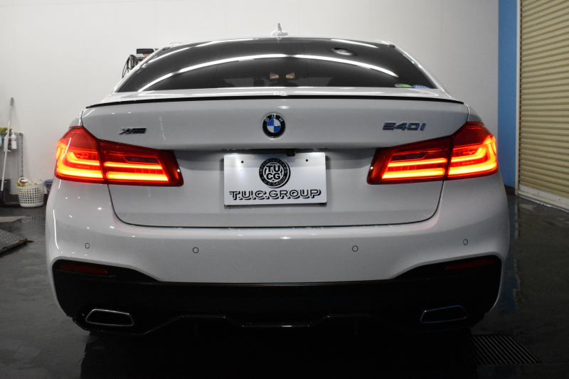 BMW 5シリーズ 540i Xﾄﾞﾗｲﾌﾞ Mｽﾎﾟｰﾂ ｺﾝﾌｫｰﾄ&ｲﾉﾍﾞｰｼｮﾝP ｻﾝﾙｰﾌ Mﾊﾟﾌｫﾏﾝｽﾊﾟｰﾂ多数 4WD G30型 直6ﾀｰﾎﾞ 340馬力 Fﾍﾞﾝﾁﾚｰｼｮﾝ&ﾏｯｻｰｼﾞ付全席ﾋｰﾀｰ付黒革 Mｽﾎﾟｰﾂﾌﾞﾚｰｷ ﾊｰﾏﾝｶｰﾄﾞﾝｻｳﾝﾄﾞ 4ｿﾞｰﾝAC 2年保証