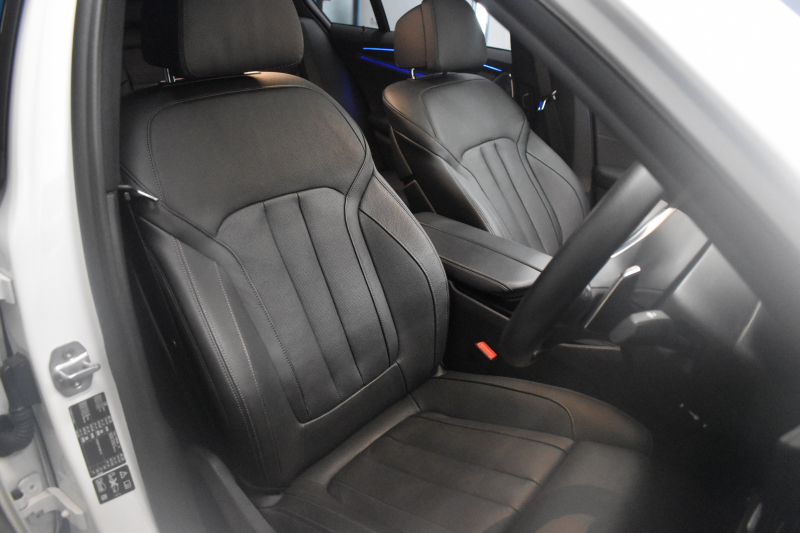 BMW 5シリーズ 540i Xﾄﾞﾗｲﾌﾞ Mｽﾎﾟｰﾂ ｺﾝﾌｫｰﾄ&ｲﾉﾍﾞｰｼｮﾝP ｻﾝﾙｰﾌ Mﾊﾟﾌｫﾏﾝｽﾊﾟｰﾂ多数 4WD G30型 直6ﾀｰﾎﾞ 340馬力 Fﾍﾞﾝﾁﾚｰｼｮﾝ&ﾏｯｻｰｼﾞ付全席ﾋｰﾀｰ付黒革 Mｽﾎﾟｰﾂﾌﾞﾚｰｷ ﾊｰﾏﾝｶｰﾄﾞﾝｻｳﾝﾄﾞ 4ｿﾞｰﾝAC 2年保証