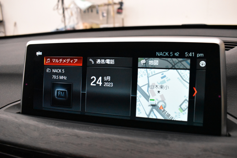 BMW X1 Xdrive18dｱｰﾊﾞﾆｽﾀ 西日本限定車  4WD ﾊｲﾗｲﾝ&ｺﾝﾌｫｰﾄP ｱﾄﾞﾊﾞﾝｽﾄﾞｱｸﾃｨﾌﾞｾｰﾌﾃｨP 追従ACC 変更後ﾀｯﾁﾊﾊﾟﾈﾙiﾄﾞﾗｲﾌﾞﾅﾋﾞBｶﾒﾗ Pｱｼｽﾄ 前後PDC  HUD ﾋｰﾀｰ付電動茶革 LEDﾍｯﾄﾞﾗｲﾄ 衝突軽減B 車線逸脱&歩行者警告 電動ﾄﾗﾝｸ  ｽﾏｰﾄｷｰ  2年保証