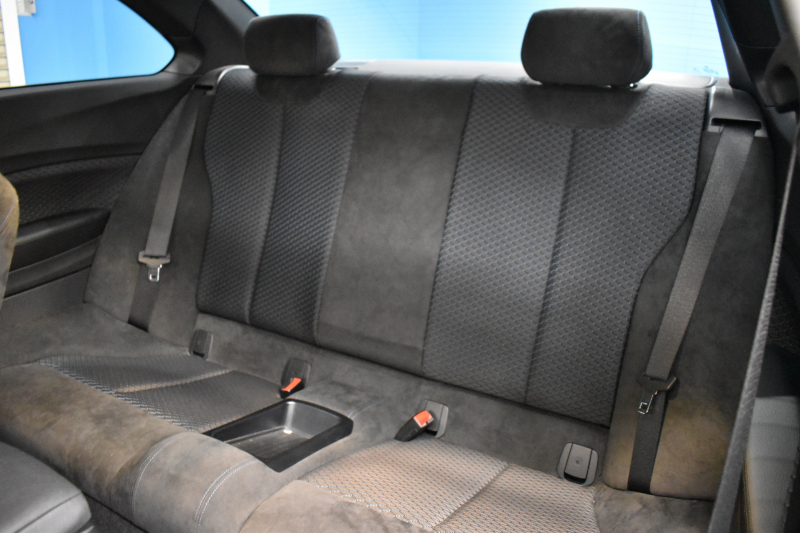 BMW 2シリーズ M240iｸｰﾍﾟ 後期 6速MT 1ｵｰﾅｰ 340馬力 直6ﾀｰﾎﾞ ﾍｷｻｺﾞﾅﾙLEDﾍｯﾄﾞ ｱﾀﾞﾌﾟﾃｨﾌﾞMｻｽﾍﾟﾝｼｮﾝ Mﾌﾞﾚｰｷ 18AW ｸﾙｺﾝ 車線逸脱&歩行者警告 衝突軽減ﾌﾞﾚｰｷ ﾋｰﾀｰ付ｱﾙｶﾝﾀｰﾗ電動ｽﾎﾟｰﾂｼｰﾄ 専用ｴｱﾛ ﾀｯﾁﾊﾟﾈﾙﾅﾋﾞ Bｶﾒﾗ Pｱｼｽﾄ 前後PDC 2年保証