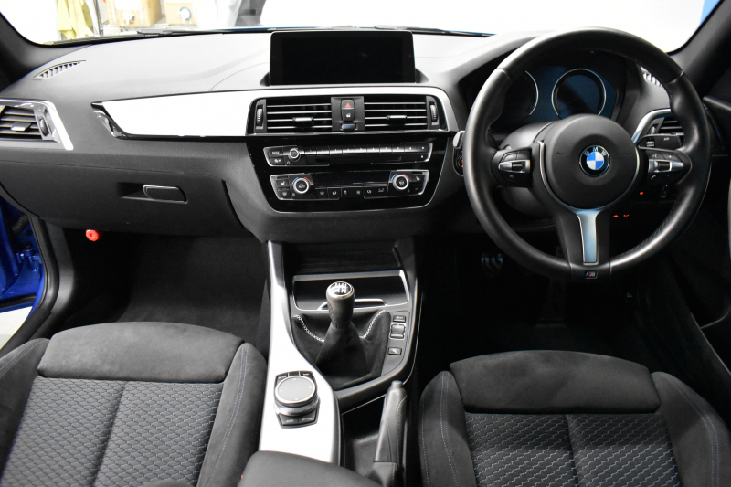 BMW 2シリーズ M240iｸｰﾍﾟ 後期 6速MT 1ｵｰﾅｰ 340馬力 直6ﾀｰﾎﾞ ﾍｷｻｺﾞﾅﾙLEDﾍｯﾄﾞ ｱﾀﾞﾌﾟﾃｨﾌﾞMｻｽﾍﾟﾝｼｮﾝ Mﾌﾞﾚｰｷ 18AW ｸﾙｺﾝ 車線逸脱&歩行者警告 衝突軽減ﾌﾞﾚｰｷ ﾋｰﾀｰ付ｱﾙｶﾝﾀｰﾗ電動ｽﾎﾟｰﾂｼｰﾄ 専用ｴｱﾛ ﾀｯﾁﾊﾟﾈﾙﾅﾋﾞ Bｶﾒﾗ Pｱｼｽﾄ 前後PDC 2年保証