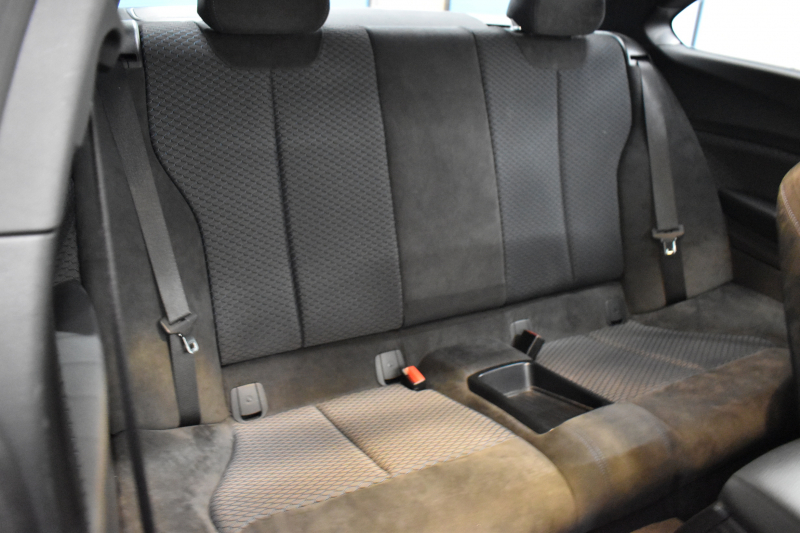 BMW 2シリーズ M240iｸｰﾍﾟ 後期 6速MT 1ｵｰﾅｰ 340馬力 直6ﾀｰﾎﾞ ﾍｷｻｺﾞﾅﾙLEDﾍｯﾄﾞ ｱﾀﾞﾌﾟﾃｨﾌﾞMｻｽﾍﾟﾝｼｮﾝ Mﾌﾞﾚｰｷ 18AW ｸﾙｺﾝ 車線逸脱&歩行者警告 衝突軽減ﾌﾞﾚｰｷ ﾋｰﾀｰ付ｱﾙｶﾝﾀｰﾗ電動ｽﾎﾟｰﾂｼｰﾄ 専用ｴｱﾛ ﾀｯﾁﾊﾟﾈﾙﾅﾋﾞ Bｶﾒﾗ Pｱｼｽﾄ 前後PDC 2年保証