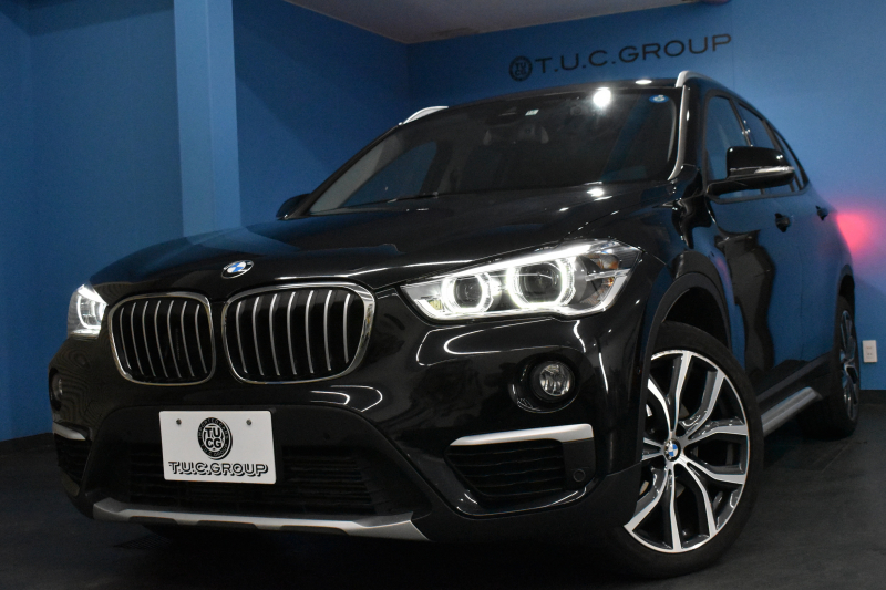 BMW X1 Xdrive18d Xﾗｲﾝ 4WD ﾊｲﾗｲﾝ&ｺﾝﾌｫｰﾄP ｱﾄﾞﾊﾞﾝｽﾄﾞｱｸﾃｨﾌﾞｾｰﾌﾃｨP 中期型 追従ACC HUD ﾋｰﾀｰ付電動ﾓｶ革 ﾀｯﾁﾊﾟﾈﾙiﾄﾞﾗｲﾌﾞﾅﾋﾞBｶﾒﾗ Pｱｼｽﾄ 前後PDC LEDﾍｯﾄﾞﾗｲﾄ 衝突軽減B 車線逸脱&歩行者警告 電動ﾄﾗﾝｸ  ｽﾏｰﾄｷｰ Bluetoothｵｰﾃﾞｨｵ＆通話 2年保証