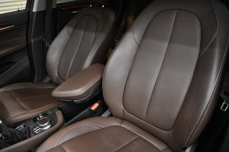 BMW X1 Xdrive18d Xﾗｲﾝ 4WD ﾊｲﾗｲﾝ&ｺﾝﾌｫｰﾄP ｱﾄﾞﾊﾞﾝｽﾄﾞｱｸﾃｨﾌﾞｾｰﾌﾃｨP 中期型 追従ACC HUD ﾋｰﾀｰ付電動ﾓｶ革 ﾀｯﾁﾊﾟﾈﾙiﾄﾞﾗｲﾌﾞﾅﾋﾞBｶﾒﾗ Pｱｼｽﾄ 前後PDC LEDﾍｯﾄﾞﾗｲﾄ 衝突軽減B 車線逸脱&歩行者警告 電動ﾄﾗﾝｸ  ｽﾏｰﾄｷｰ Bluetoothｵｰﾃﾞｨｵ＆通話 2年保証