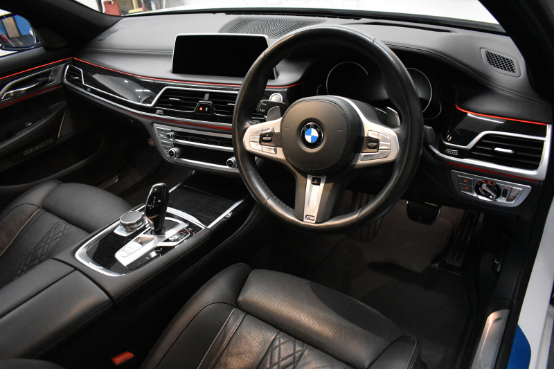 BMW 7シリーズ 740d XDrive Mｽﾎﾟｰﾂ ﾘｱｺﾝﾌｫｰﾄP 後席ﾓﾆﾀｰ ｻﾝﾙｰﾌ BMWﾚｰｻﾞｰLED 前席ﾏｯｻｰｼﾞ全席ﾋｰﾀｰ&ﾍﾞﾝﾁﾚｰｼｮﾝ付黒革 ACC HUD ﾊｰﾏﾝｶｰﾄﾞﾝ  ﾀｯﾁﾊﾟﾈﾙﾅﾋﾞ3Dﾋﾞｭｰ LCW 液晶ﾒｰﾀｰ 20AW 2年保証