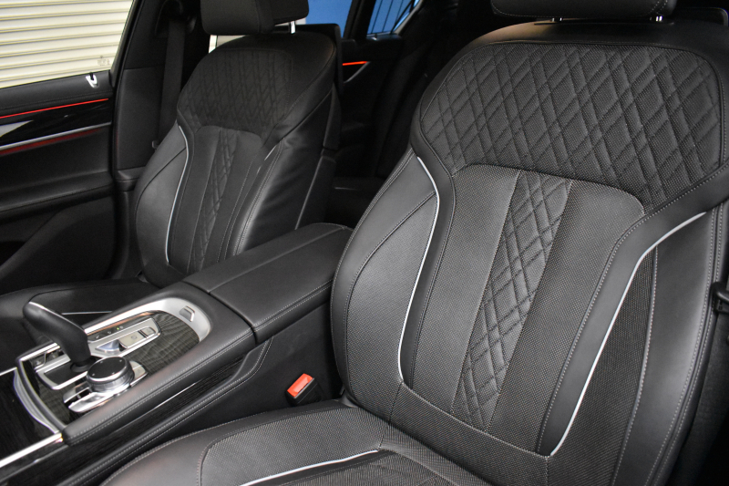 BMW 7シリーズ 740d XDrive Mｽﾎﾟｰﾂ ﾘｱｺﾝﾌｫｰﾄP 後席ﾓﾆﾀｰ ｻﾝﾙｰﾌ BMWﾚｰｻﾞｰLED 前席ﾏｯｻｰｼﾞ全席ﾋｰﾀｰ&ﾍﾞﾝﾁﾚｰｼｮﾝ付黒革 ACC HUD ﾊｰﾏﾝｶｰﾄﾞﾝ  ﾀｯﾁﾊﾟﾈﾙﾅﾋﾞ3Dﾋﾞｭｰ LCW 液晶ﾒｰﾀｰ 20AW 2年保証