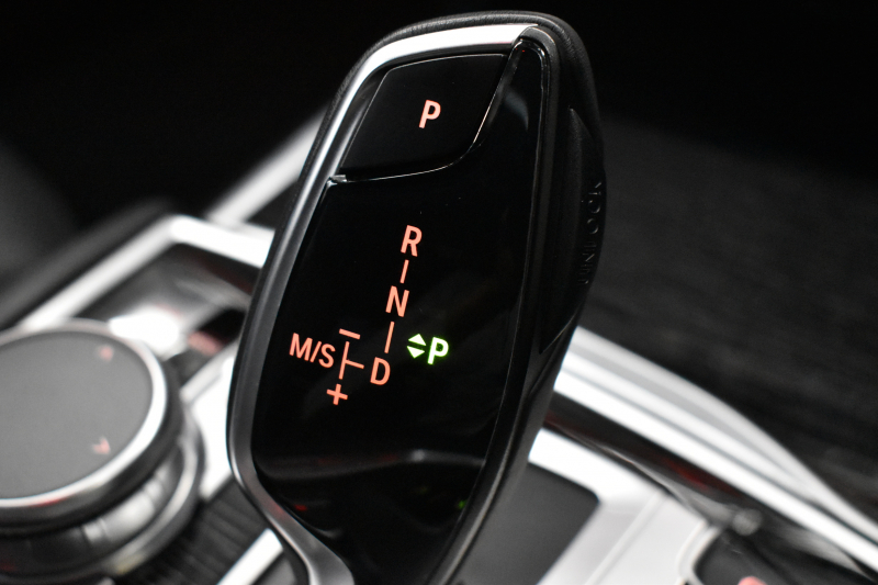 BMW 7シリーズ 740d XDrive Mｽﾎﾟｰﾂ ﾘｱｺﾝﾌｫｰﾄP 後席ﾓﾆﾀｰ ｻﾝﾙｰﾌ BMWﾚｰｻﾞｰLED 前席ﾏｯｻｰｼﾞ全席ﾋｰﾀｰ&ﾍﾞﾝﾁﾚｰｼｮﾝ付黒革 ACC HUD ﾊｰﾏﾝｶｰﾄﾞﾝ  ﾀｯﾁﾊﾟﾈﾙﾅﾋﾞ3Dﾋﾞｭｰ LCW 液晶ﾒｰﾀｰ 20AW 2年保証