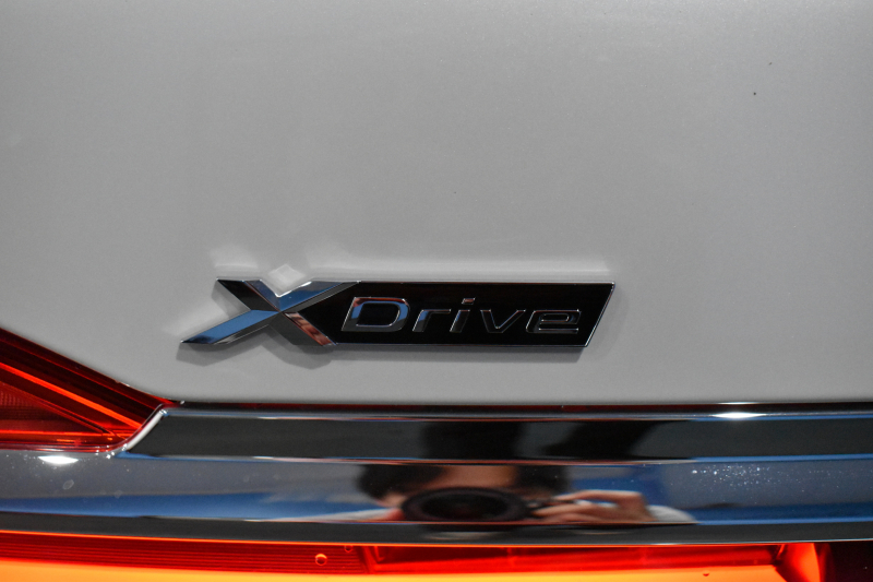 BMW 7シリーズ 740d XDrive Mｽﾎﾟｰﾂ ﾘｱｺﾝﾌｫｰﾄP 後席ﾓﾆﾀｰ ｻﾝﾙｰﾌ BMWﾚｰｻﾞｰLED 前席ﾏｯｻｰｼﾞ全席ﾋｰﾀｰ&ﾍﾞﾝﾁﾚｰｼｮﾝ付黒革 ACC HUD ﾊｰﾏﾝｶｰﾄﾞﾝ  ﾀｯﾁﾊﾟﾈﾙﾅﾋﾞ3Dﾋﾞｭｰ LCW 液晶ﾒｰﾀｰ 20AW 2年保証