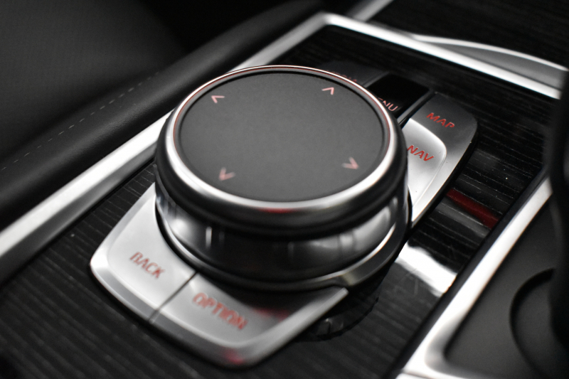 BMW 7シリーズ 740d XDrive Mｽﾎﾟｰﾂ ﾘｱｺﾝﾌｫｰﾄP 後席ﾓﾆﾀｰ ｻﾝﾙｰﾌ BMWﾚｰｻﾞｰLED 前席ﾏｯｻｰｼﾞ全席ﾋｰﾀｰ&ﾍﾞﾝﾁﾚｰｼｮﾝ付黒革 ACC HUD ﾊｰﾏﾝｶｰﾄﾞﾝ  ﾀｯﾁﾊﾟﾈﾙﾅﾋﾞ3Dﾋﾞｭｰ LCW 液晶ﾒｰﾀｰ 20AW 2年保証