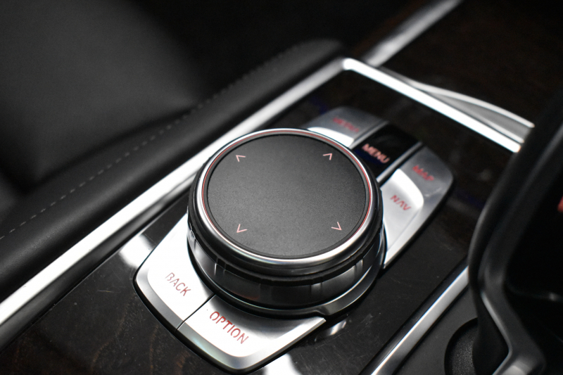 BMW 7シリーズ 740i ﾌﾟﾗｽP ｱﾝﾋﾞｴﾝﾄｴｱP  ﾚｰｻﾞｰLED ｻﾝR 追従ACC 全席ﾋｰﾀｰ付黒革 Fﾍﾞﾝﾁﾚｰｼｮﾝ&ﾏｯｻｰｼﾞ HUD ﾊｰﾏﾝｶｰﾄﾞﾝ 19AW 車線変更&逸脱&歩行者警告 ﾀｯﾁﾊﾟﾈﾙﾅﾋﾞ ｼﾞｪｽﾁｬｰｺﾝﾄﾛｰﾙ ﾌﾙｾｸﾞ 3Dﾋﾞｭｰ Bｶﾒﾗ 電動ﾄﾗﾝｸ ｽﾏｰﾄｷｰ 2年保証